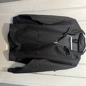 Women’s size small Nike sweatshirt.